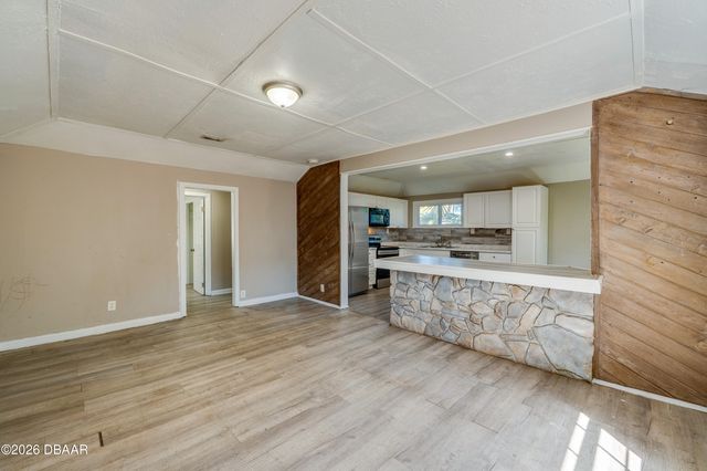 1861 Golfview Boulevard, South Daytona, FL 32119