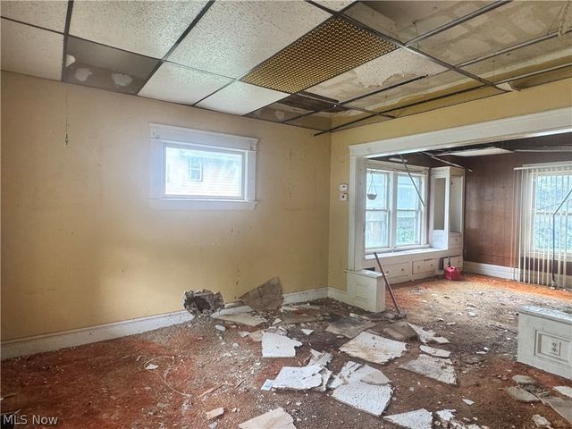 11321 Mount Overlook Avenue, Cleveland, OH 44104