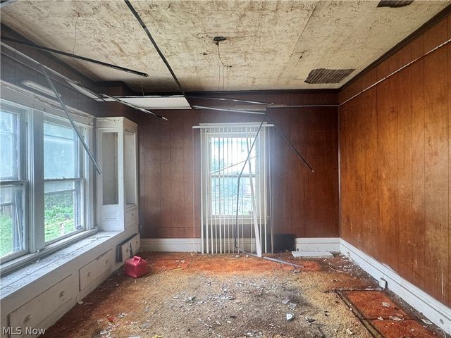 11321 Mount Overlook Avenue, Cleveland, OH 44104