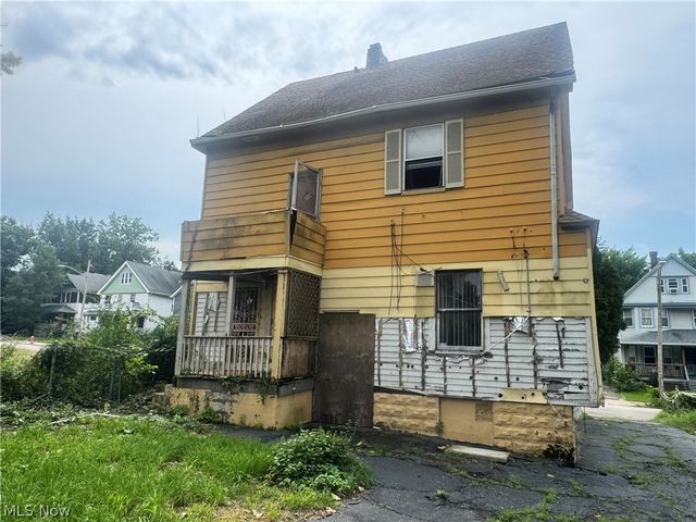 11321 Mount Overlook Avenue, Cleveland, OH 44104