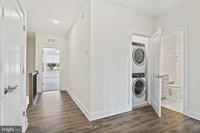 232 VAN BUREN ST, Herndon, VA 20170