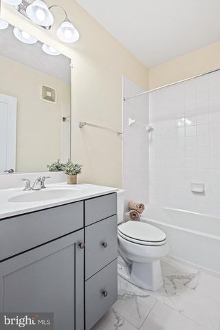 232 VAN BUREN ST, Herndon, VA 20170