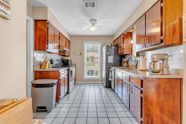 6371 BRIERGATE DR, Bartlett, TN 38134