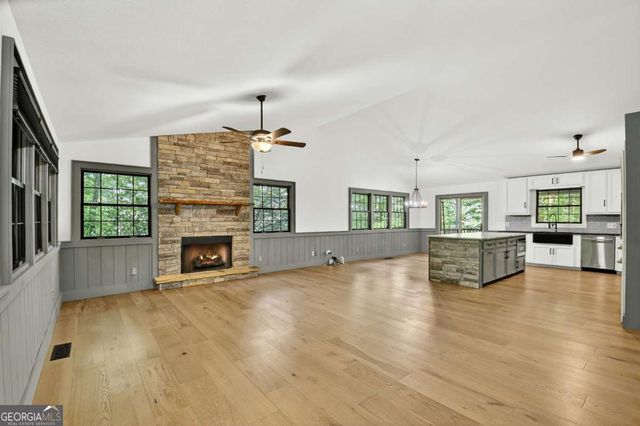 37 River Ridge, Blue Ridge, GA 30513