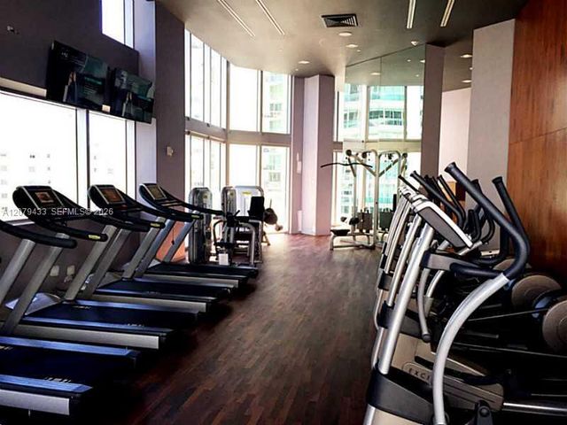 1300 Brickell Bay Drive 1008, Miami, FL 33131