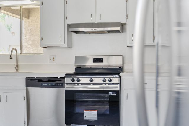 1045 N Westside Street, Porterville, CA 93257