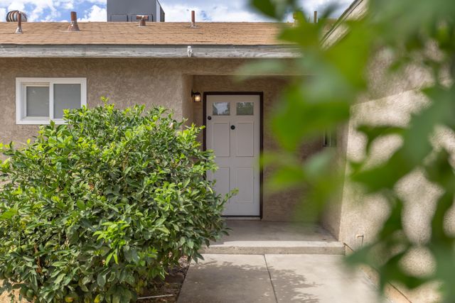 1045 N Westside Street, Porterville, CA 93257