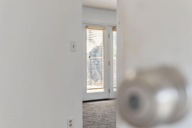 1045 N Westside Street, Porterville, CA 93257