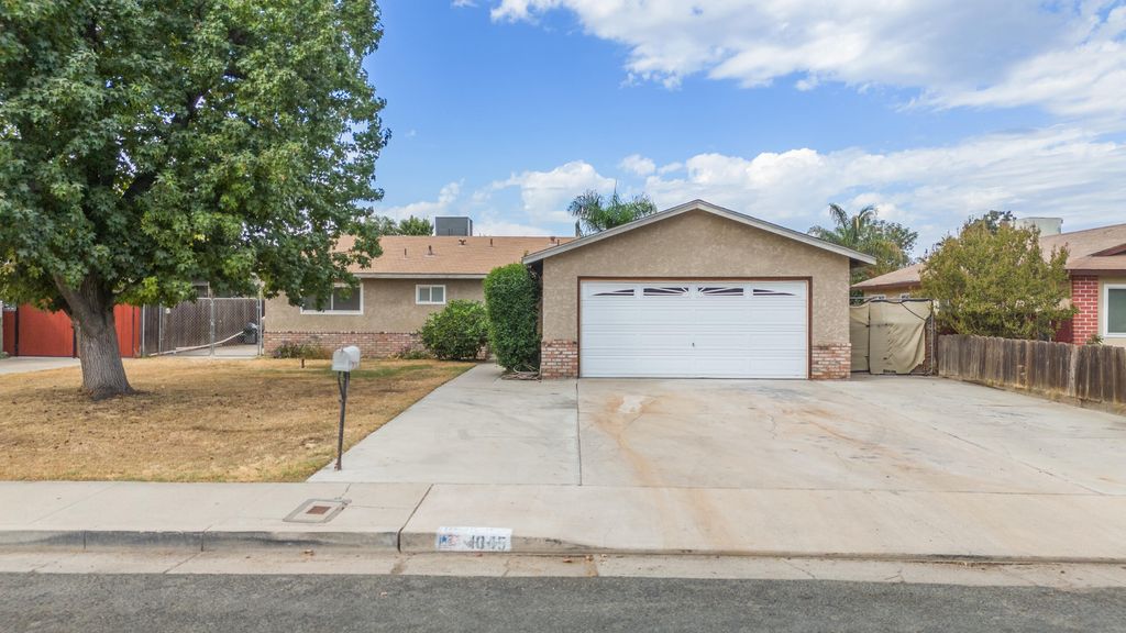 1045 N Westside Street, Porterville, CA 93257