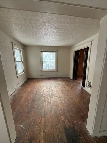 122-124 Shelter Street 2, Rochester, NY 14611