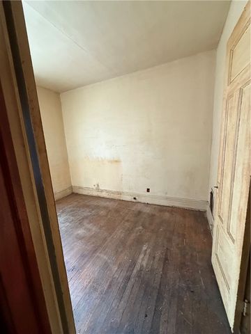 122-124 Shelter Street 2, Rochester, NY 14611