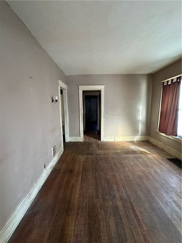 122-124 Shelter Street 2, Rochester, NY 14611