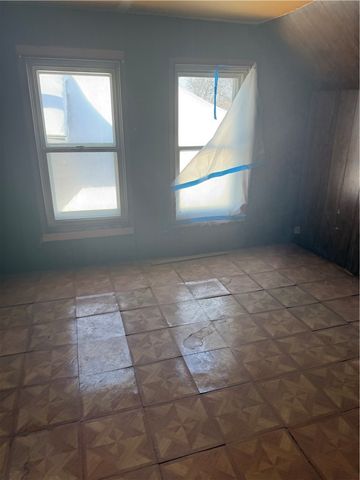 122-124 Shelter Street 2, Rochester, NY 14611