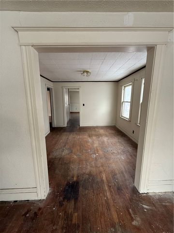 122-124 Shelter Street 2, Rochester, NY 14611