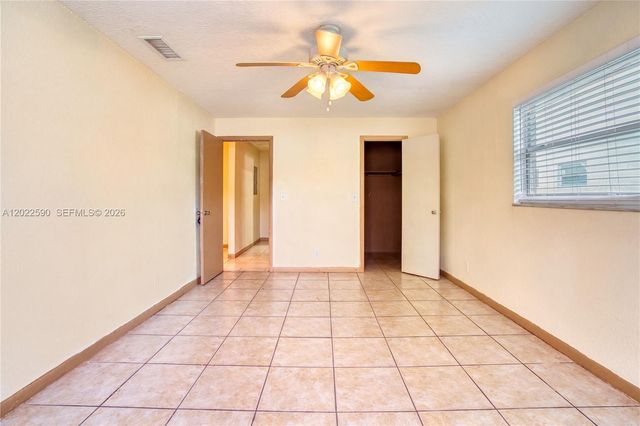 129 SE 4th Avenue 1, Hallandale Beach, FL 33009