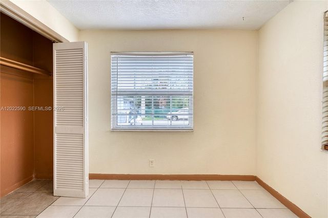129 SE 4th Avenue 1, Hallandale Beach, FL 33009