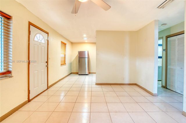 129 SE 4th Avenue 1, Hallandale Beach, FL 33009
