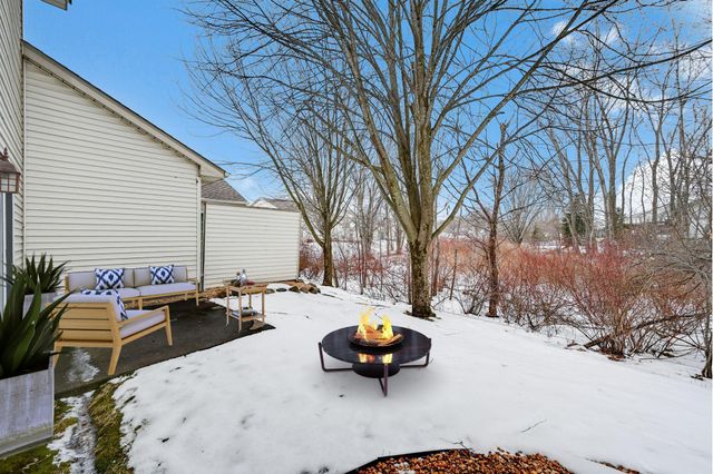 7990 Forest Boulevard D, Woodbury, MN 55125