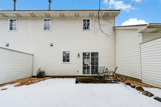 7990 Forest Boulevard D, Woodbury, MN 55125