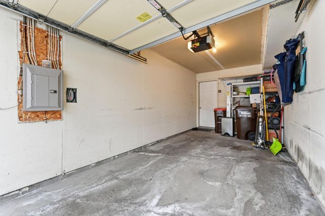 7990 Forest Boulevard D, Woodbury, MN 55125