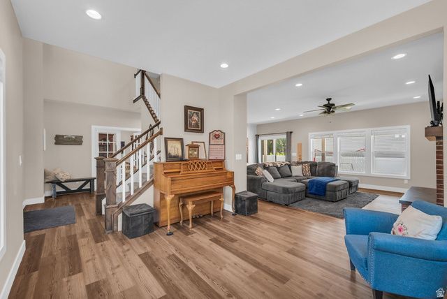 410 E PAGES LN, Centerville, UT 84014