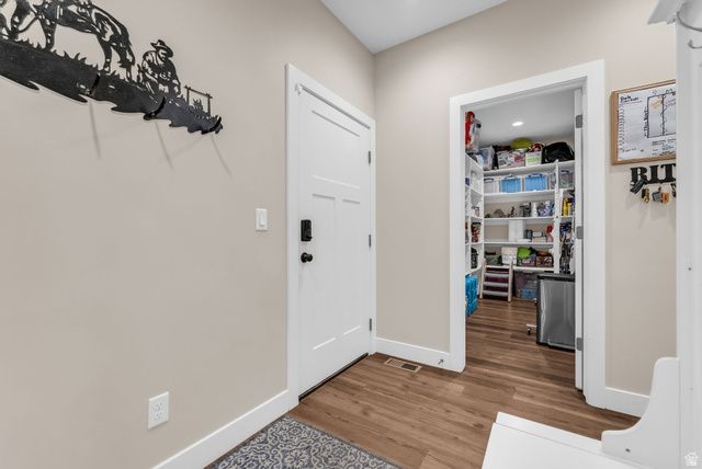 410 E PAGES LN, Centerville, UT 84014