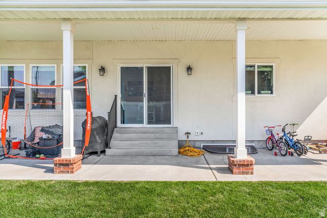 410 E PAGES LN, Centerville, UT 84014