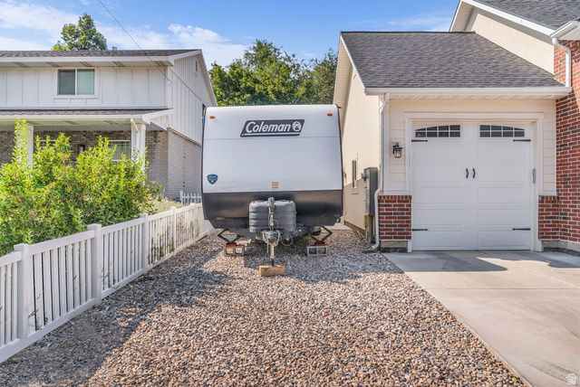410 E PAGES LN, Centerville, UT 84014