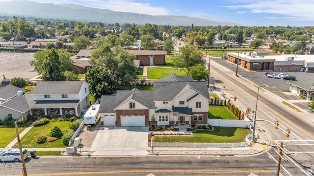 410 E PAGES LN, Centerville, UT 84014