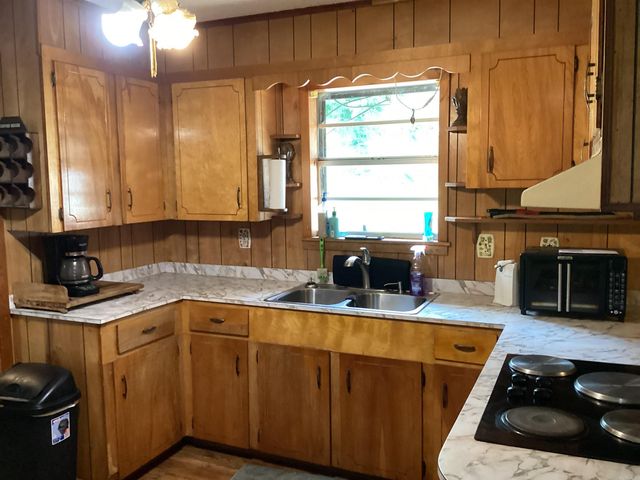 228 Nevada 66 W, Prescott, AR 71857