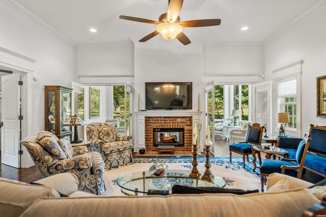 671 Shady Grove Road, Hot Springs, AR 71901