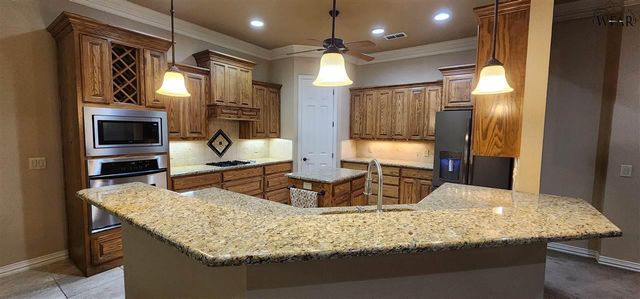 1608 TANGLEWOOD DRIVE, Wichita Falls, TX 76309