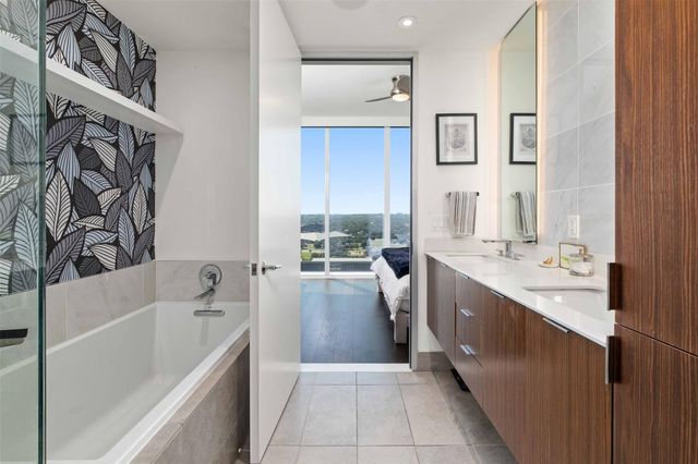 301 West Ave 1807, Austin, TX 78701