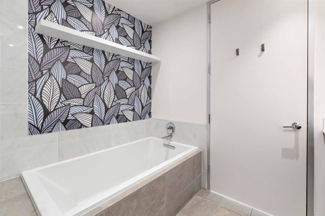 301 West Ave 1807, Austin, TX 78701