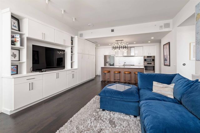 301 West Ave 1807, Austin, TX 78701