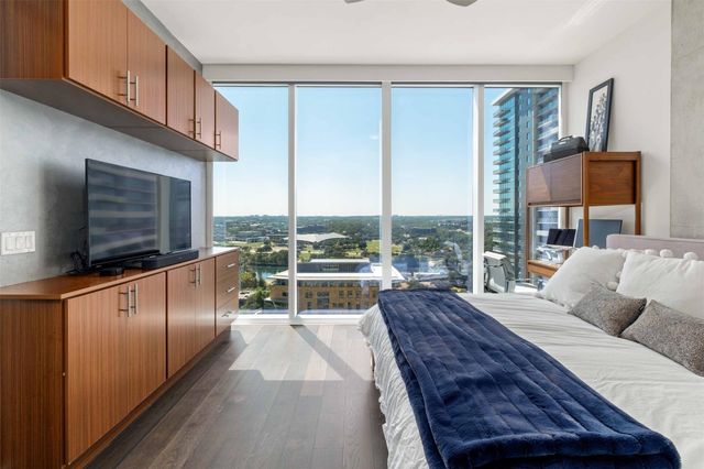 301 West Ave 1807, Austin, TX 78701