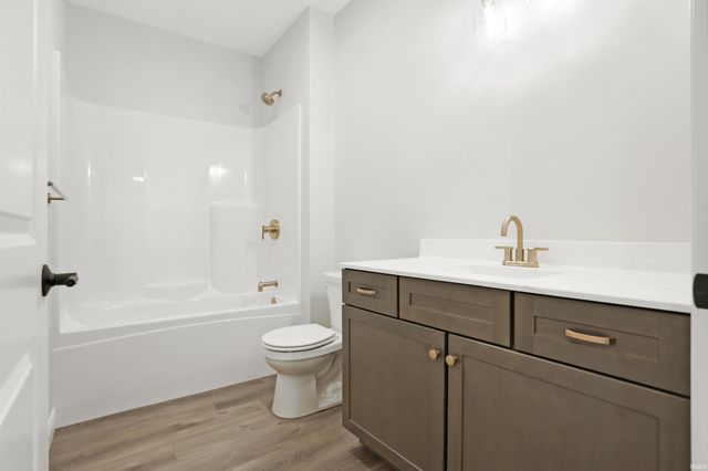 1636 Eli Drive, Evansville, IN 47711