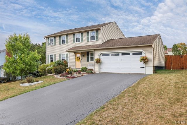 205 Sizzano, Camillus, NY 13209