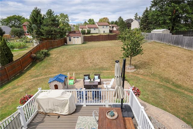 205 Sizzano, Camillus, NY 13209