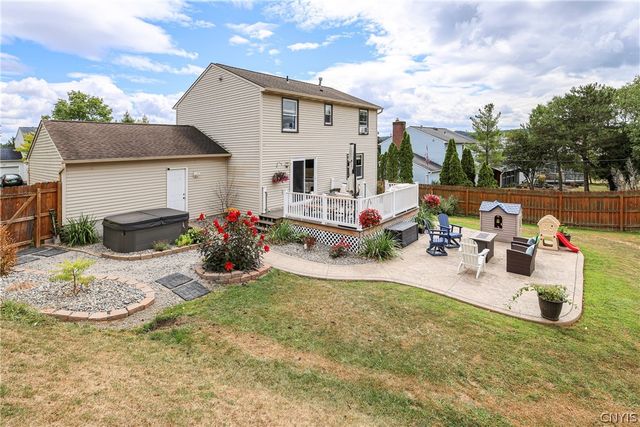 205 Sizzano, Camillus, NY 13209