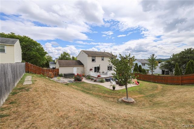 205 Sizzano, Camillus, NY 13209