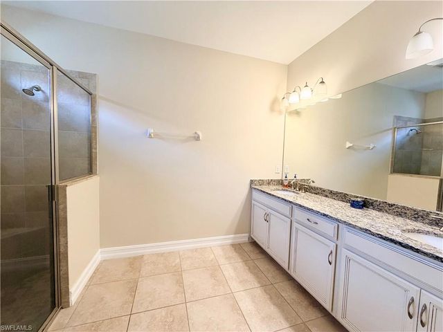 16432 Aberdeen WAY, Naples, FL 34110
