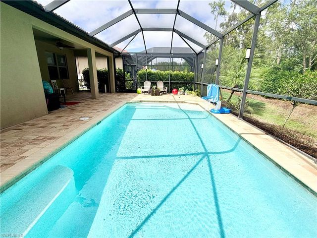 16432 Aberdeen WAY, Naples, FL 34110