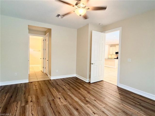 16432 Aberdeen WAY, Naples, FL 34110