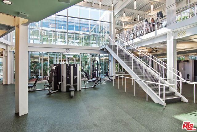 6020 Seabluff Drive 205, Los Angeles, CA 90094