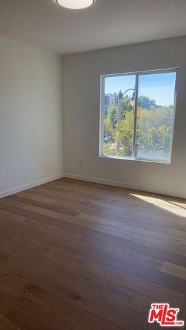 6020 Seabluff Drive 205, Los Angeles, CA 90094