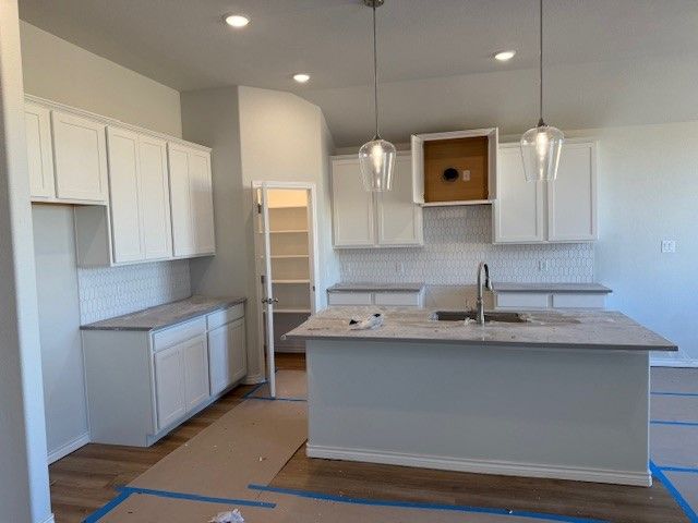 7802 Redbud Road, Navasota, TX 77868