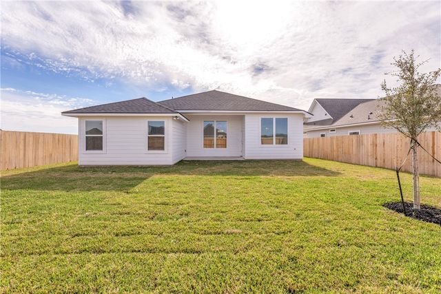 7802 Redbud Road, Navasota, TX 77868