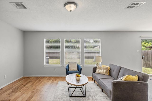 2112 Perkins PL, Georgetown, TX 78626