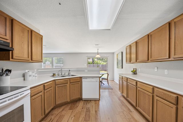 2112 Perkins PL, Georgetown, TX 78626